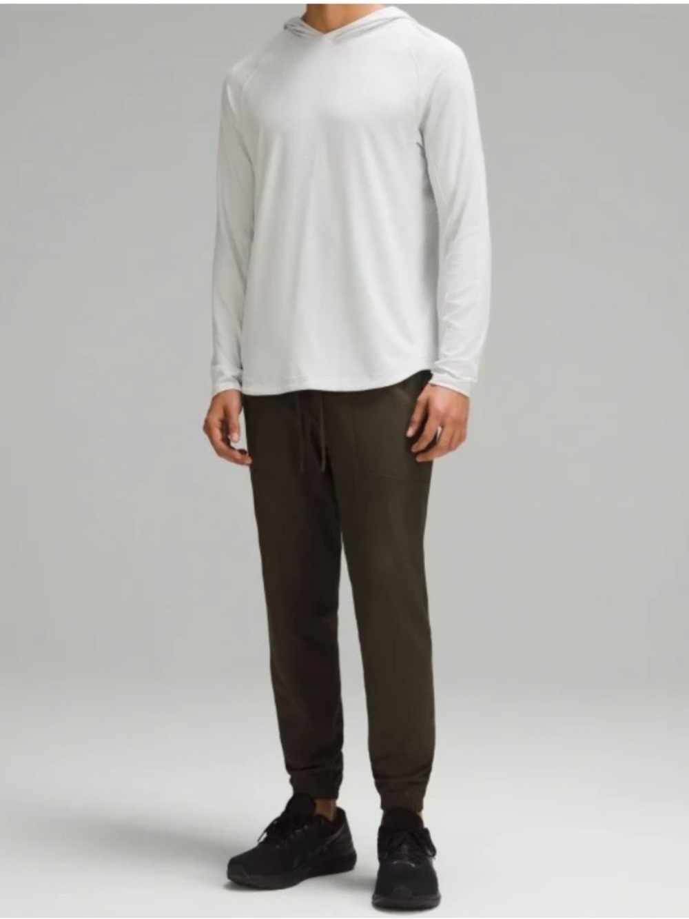 Lululemon Like new License to Train Jogger Size M Athletic Lightweight